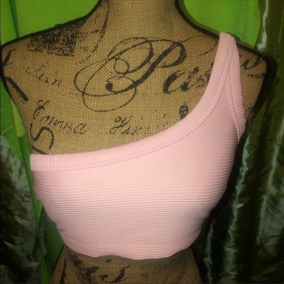 2 pink crop tops ambiance&oldnavy💕🎀 - Picture 6 of 9